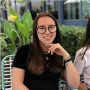 Étudiante en sciences, je donnes des cours de maths pour les collégiens